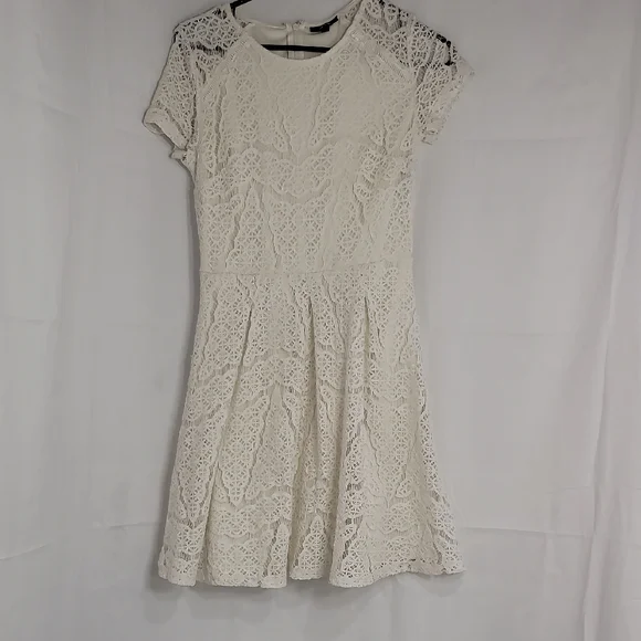 Apt. 9 | Dresses | Apt 9 White Flutter Sleeve Aline Mini Dress